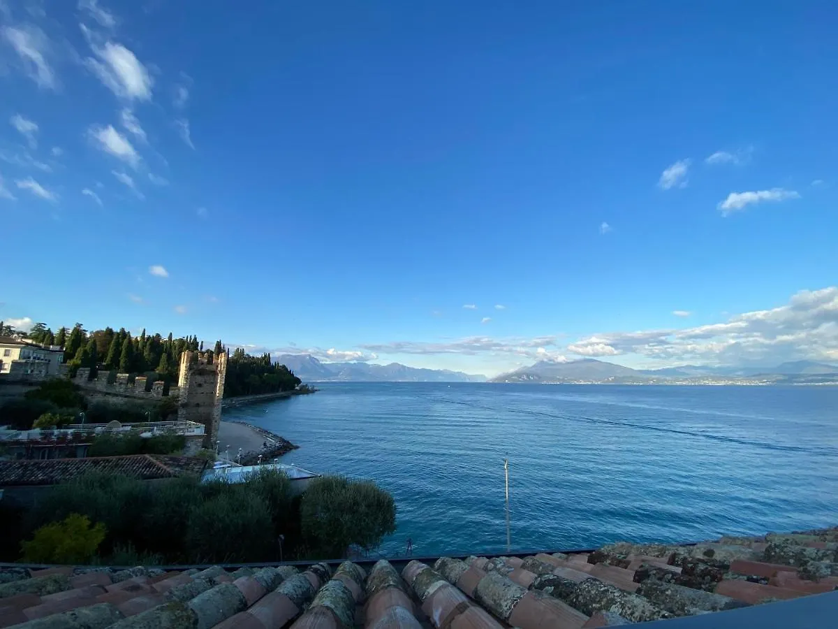 Hotel Grifone Sirmione 2*,  Italy