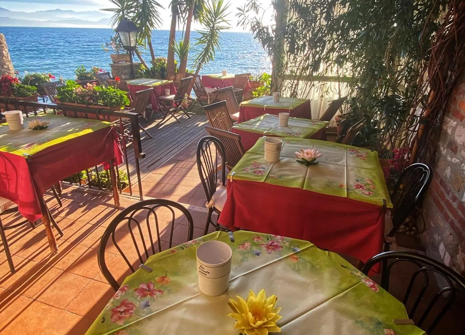 Hotel Grifone Sirmione 2*,  Italy