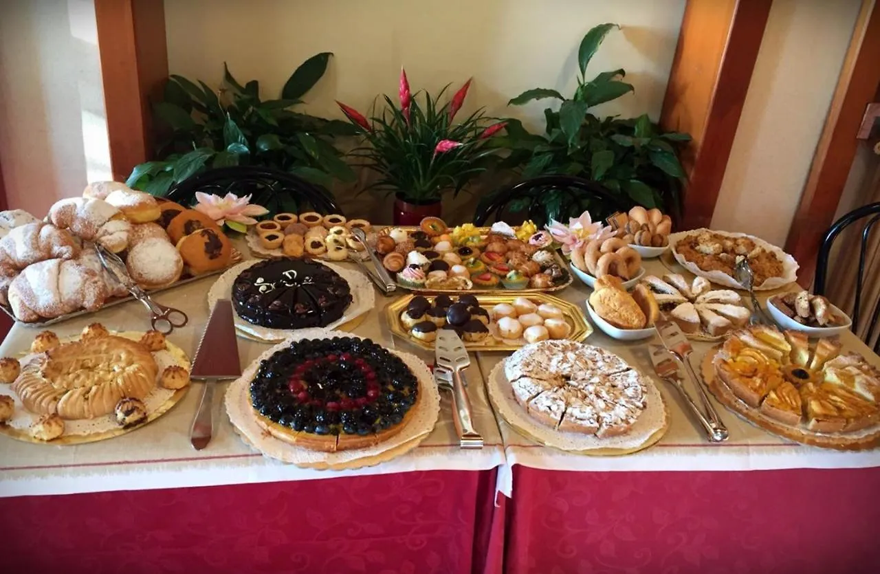 Hotel Grifone Sirmione 2*,
