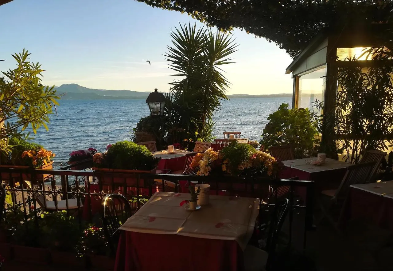 Hotel Grifone Sirmione 2*,